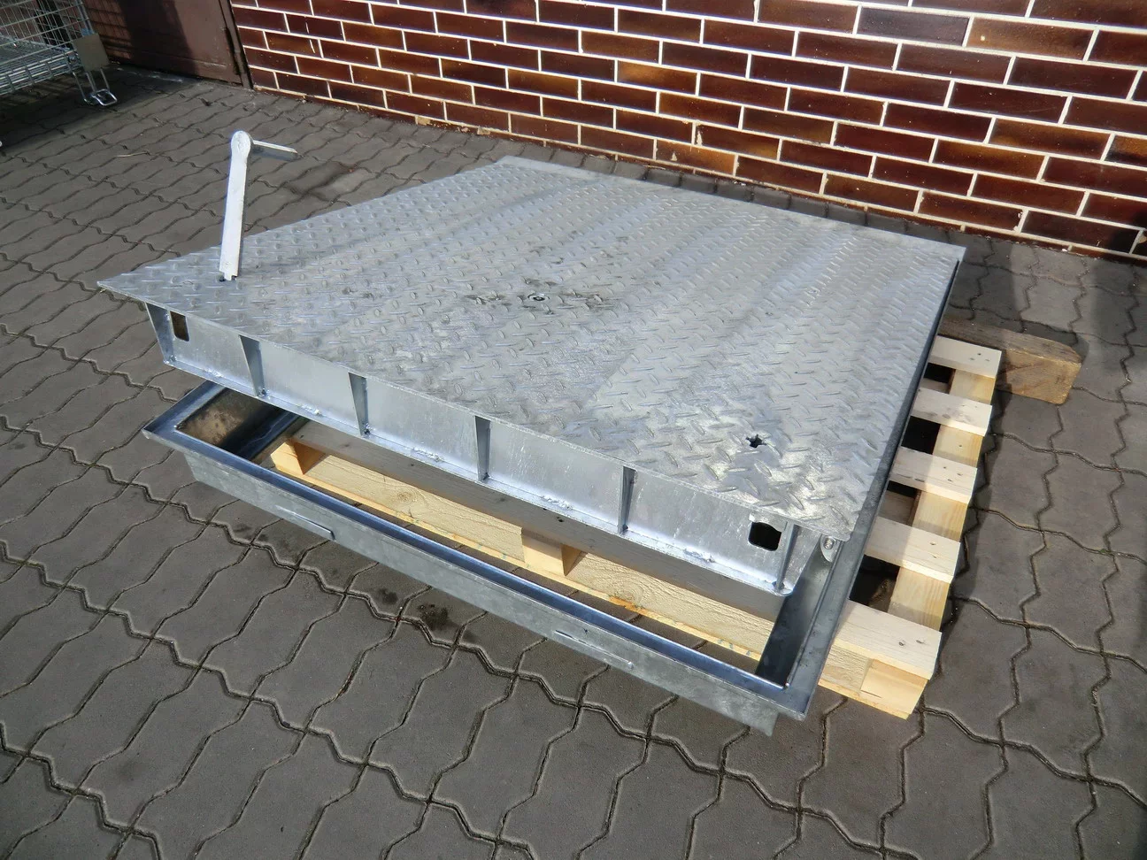 TANK D80 nerez